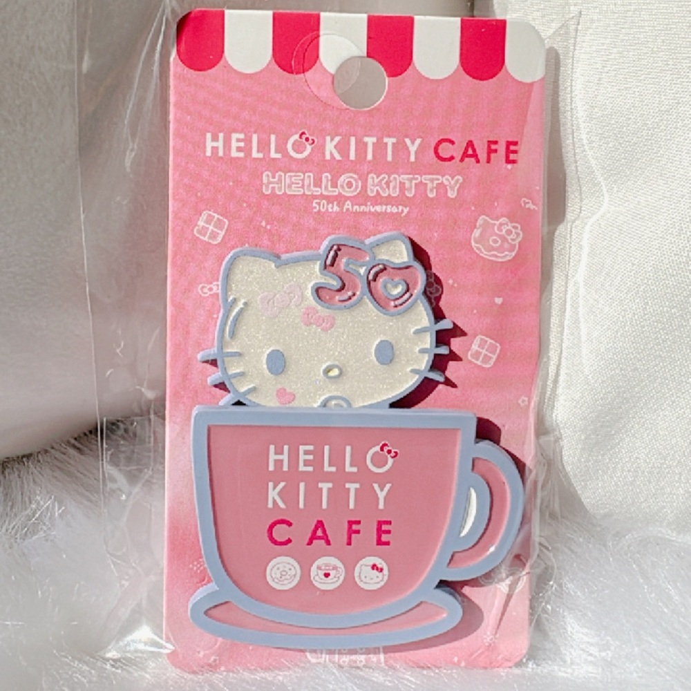 Bundle-Hello kitty pin - Picture 3 of 6